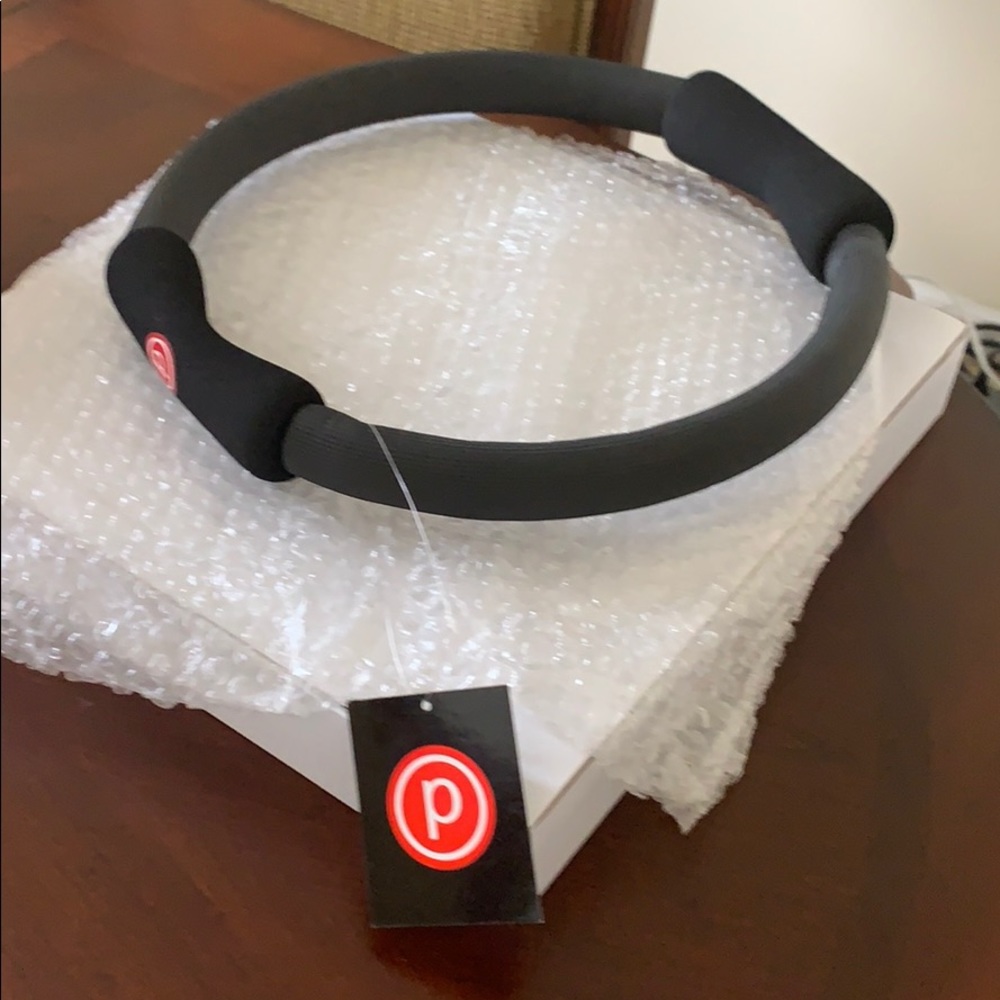 Pure barre Ring